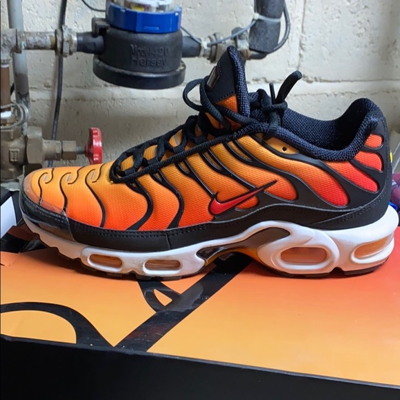 nike air max plus og pimento